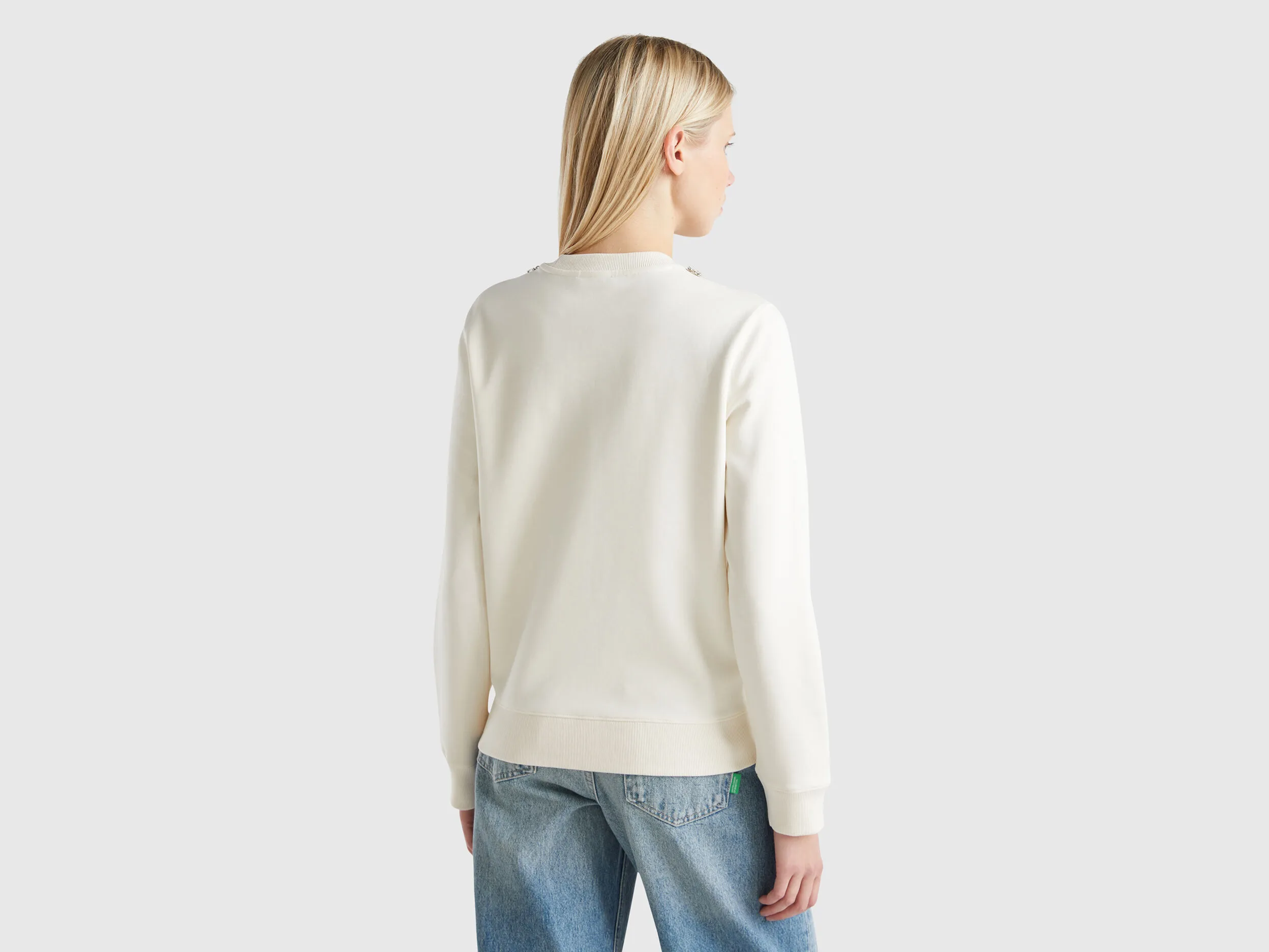 Sweat avec applications effet bijou